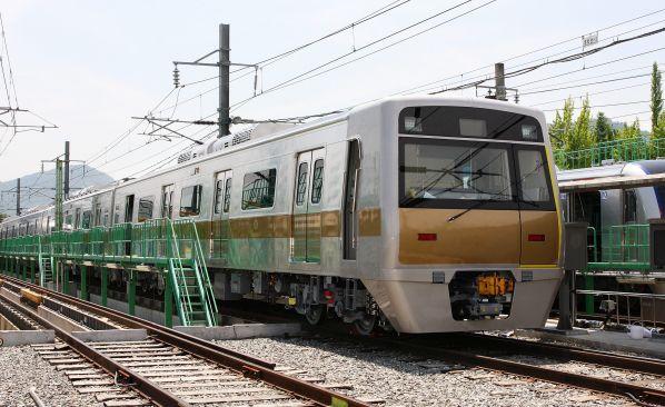 2025新澳门黄大仙和首尔一列地铁起火与首尔地铁相撞