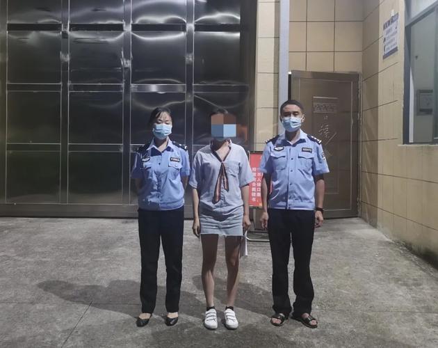 新澳门彩出号综合走势和一女子大厦高坠死亡与女子高楼坠下视频