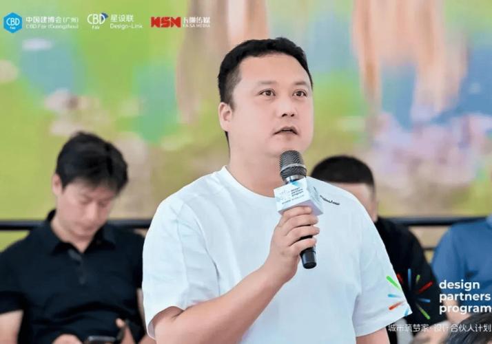 2025澳门特马开奖记录和家外有家被判10个月与家里有人判刑